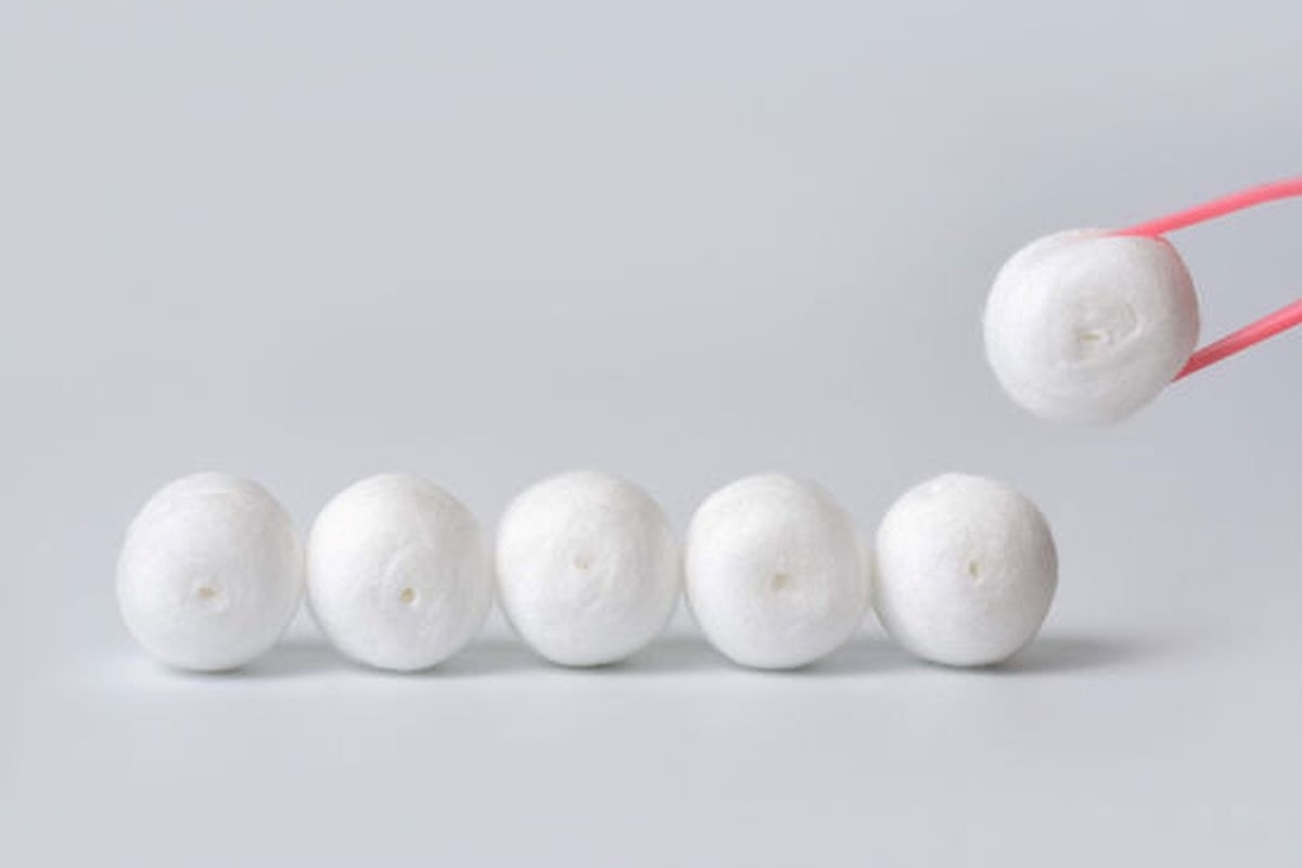 Absorbent Cotton Balls